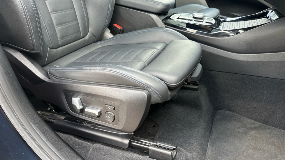 BMW iX3 210kW M Sport Pro 80kWh 5dr Auto Electric Estate - Image 39