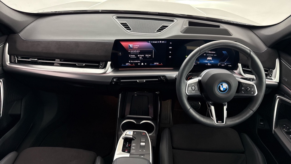 BMW iX1 150kW eDrive20 M Sport 65kWh 5dr Auto [Tech/Pro] Electric Estate - Image 4