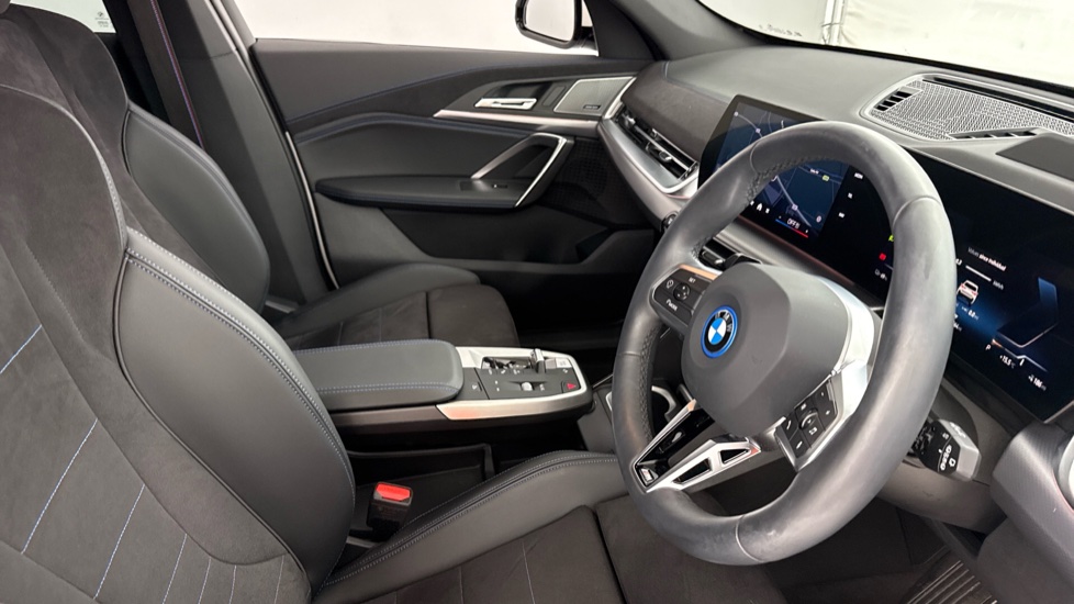 BMW iX1 150kW eDrive20 M Sport 65kWh 5dr Auto [Tech/Pro] Electric Estate - Image 6