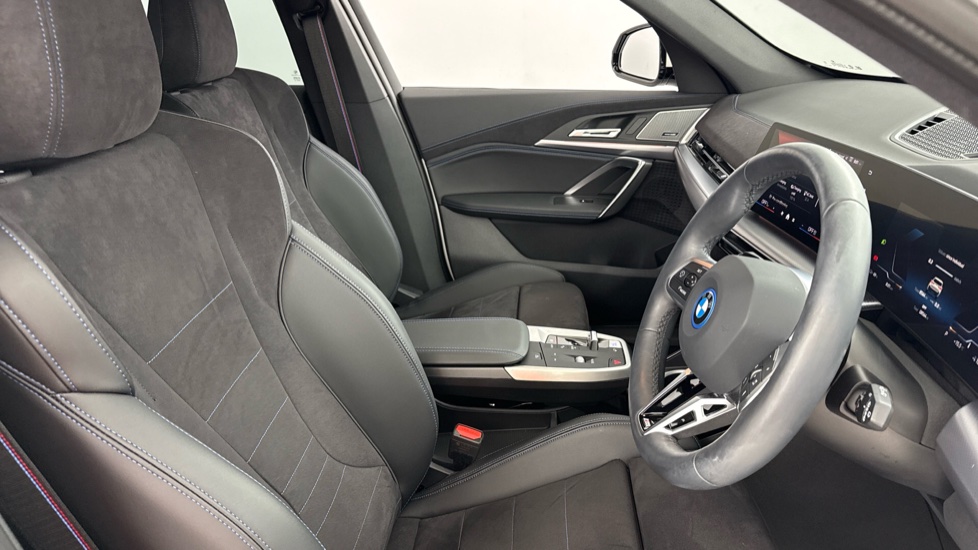 BMW iX1 150kW eDrive20 M Sport 65kWh 5dr Auto [Tech/Pro] Electric Estate - Image 11