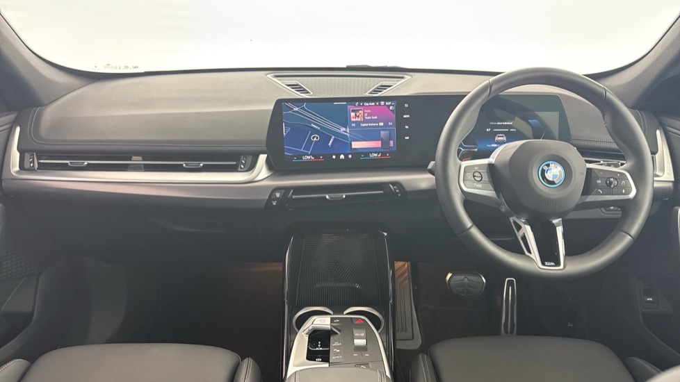 BMW iX1 230kW xDr30 MSport 65kWh 5dr Auto [Tech+/Pro/22kW] Electric Estate - Image 4
