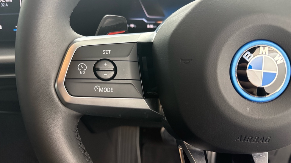 BMW iX1 230kW xDr30 MSport 65kWh 5dr Auto [Tech+/Pro/22kW] Electric Estate - Image 17
