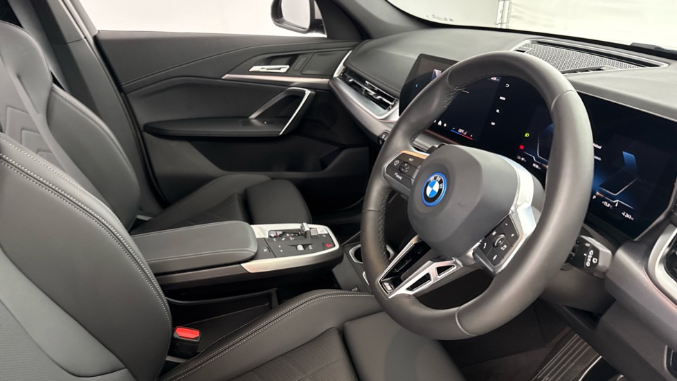 BMW iX1 230kW xDrive30 M Sport 65kWh 5dr Auto Electric Estate - Image 6