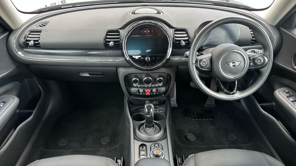 MINI Clubman 1.5 Cooper Classic 6dr Auto Petrol Estate - Image 4