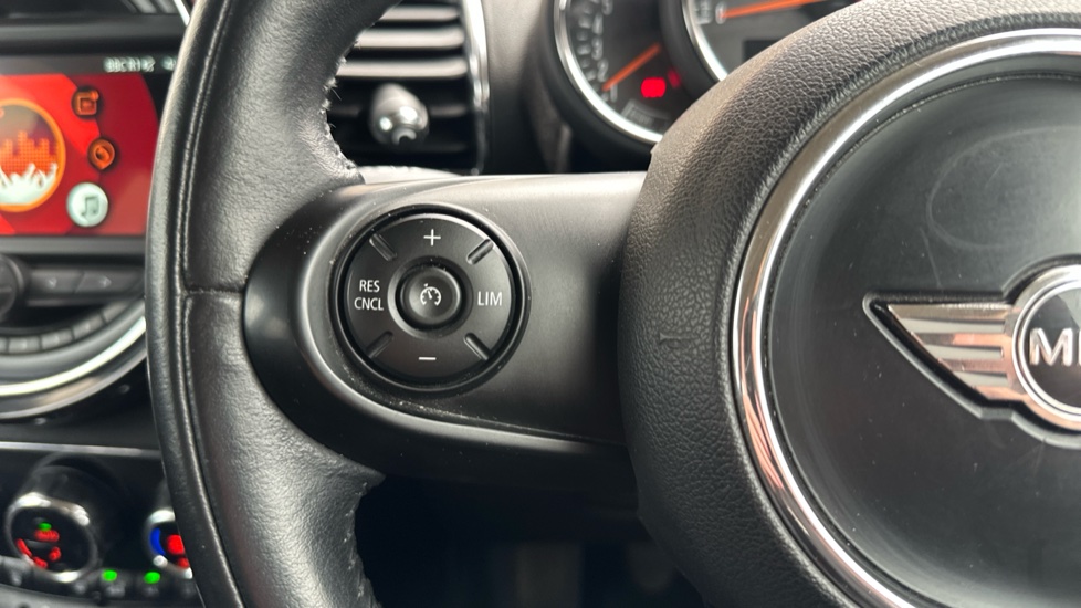 MINI Clubman 2.0 Cooper S 6dr Auto Petrol Estate - Image 17