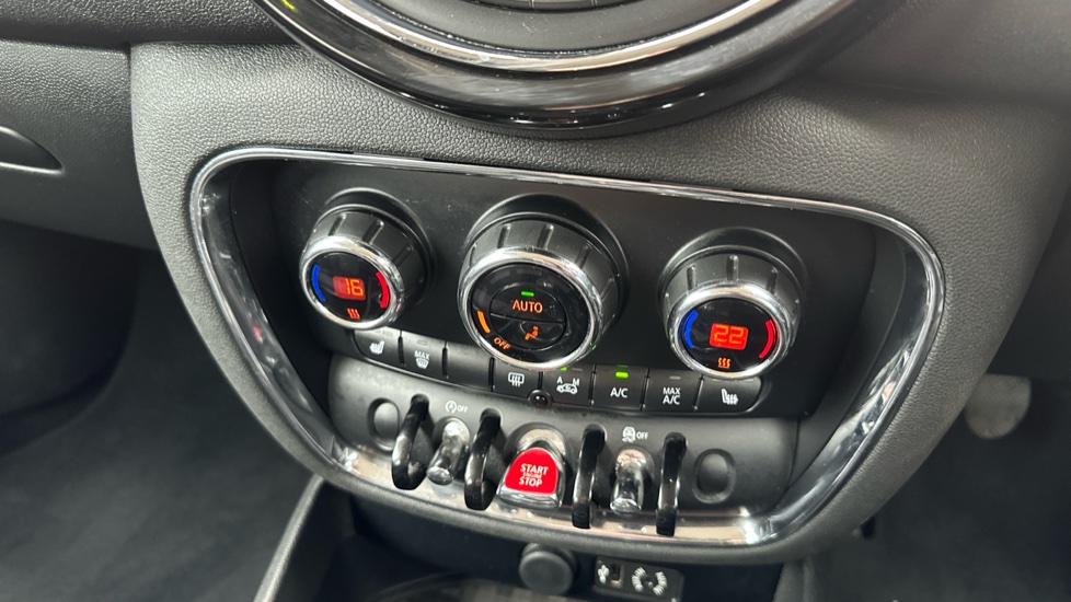 MINI Clubman 2.0 Cooper S 6dr Auto Petrol Estate - Image 32