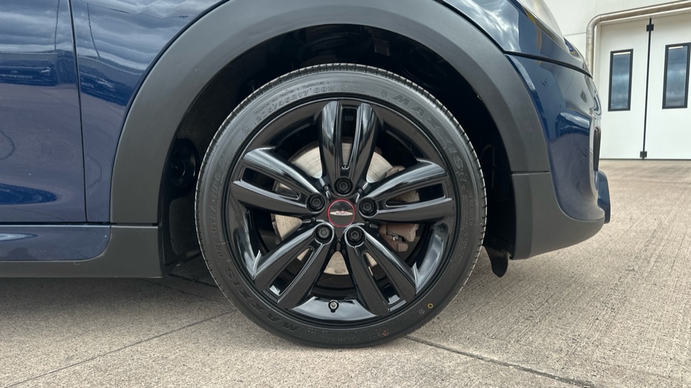 MINI Hatchback 2.0 Cooper S Sport II 3dr Auto Petrol Hatchback - Image 14