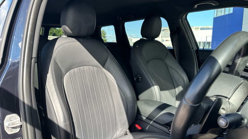 MINI Clubman 2.0 Cooper S Exclusive 6dr Auto Petrol Estate - Image 11
