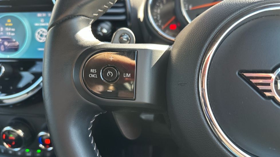 MINI Clubman 2.0 Cooper S Exclusive 6dr Auto Petrol Estate - Image 17
