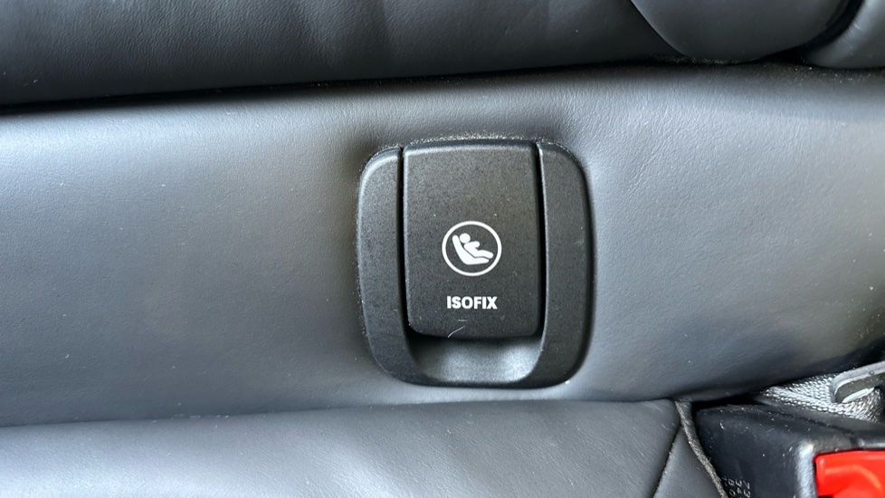 MINI Clubman 2.0 Cooper S Exclusive 6dr Auto Petrol Estate - Image 27