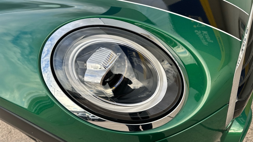 MINI Hatchback 1.5 Cooper Sport II 5dr Petrol Hatchback - Image 23