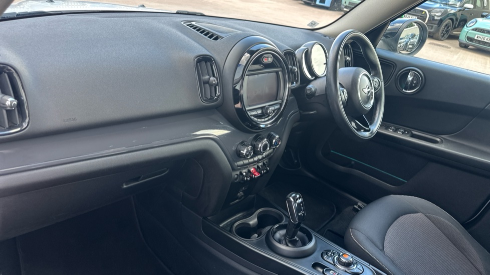 MINI Countryman 2.0 Cooper D 5dr Auto Diesel Hatchback - Image 7