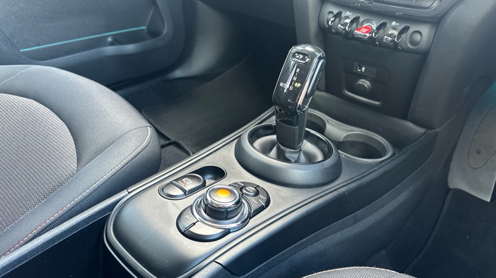 MINI Countryman 2.0 Cooper D 5dr Auto Diesel Hatchback - Image 10