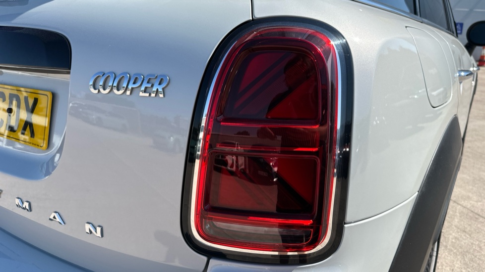 MINI Countryman 1.5 Cooper Sport 5dr Petrol Hatchback - Image 22