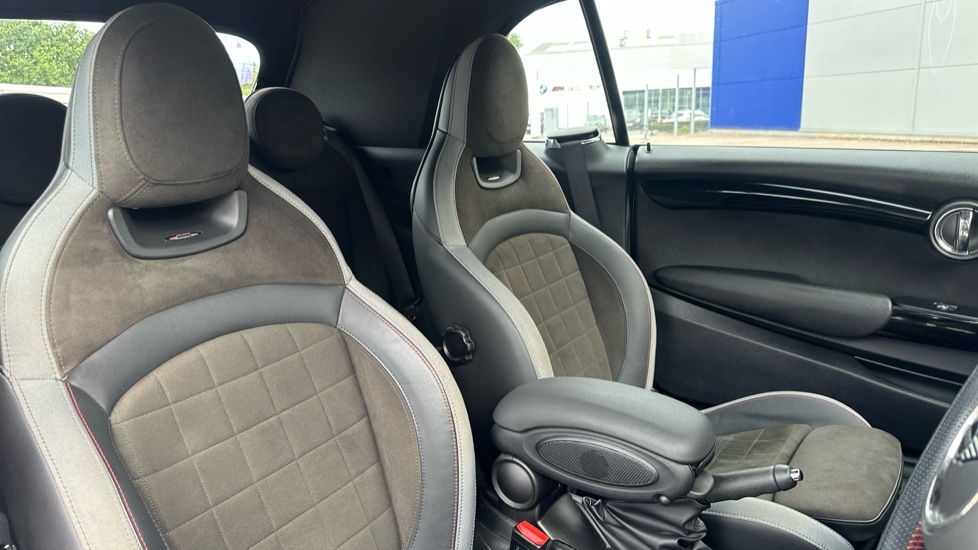 MINI Convertible 2.0 Cooper S Sport II 2dr Auto Petrol Convertible - Image 11