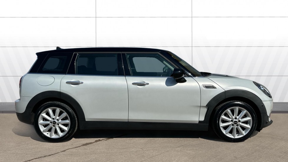 MINI Clubman 1.5 Cooper Classic 6dr Petrol Estate - Image 3