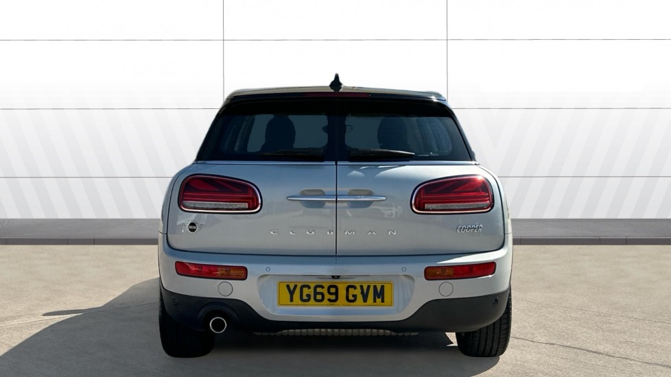 MINI Clubman 1.5 Cooper Classic 6dr Petrol Estate - Image 15