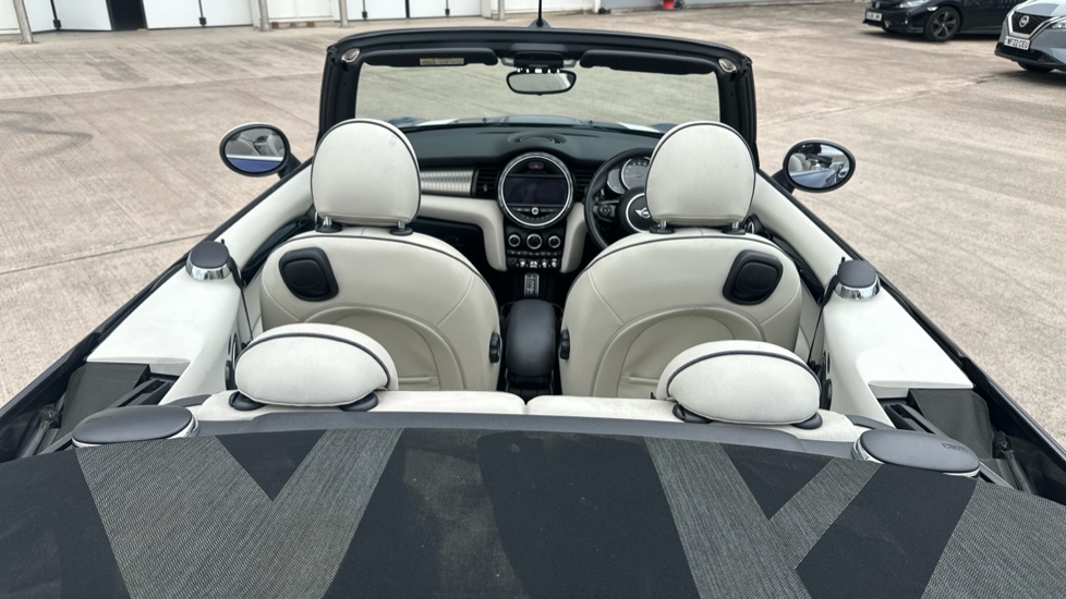 MINI Convertible 2.0 Cooper S 25th Anniversary II 2dr Auto Petrol Convertible - Image 24