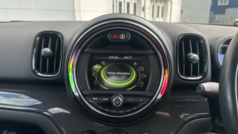 MINI Countryman 1.5 Cooper 5dr Auto [Chili/Nav+ Pack] Petrol Hatchback - Image 12