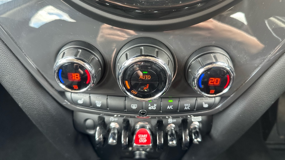 MINI Countryman 1.5 Cooper 5dr Auto [Chili/Nav+ Pack] Petrol Hatchback - Image 32