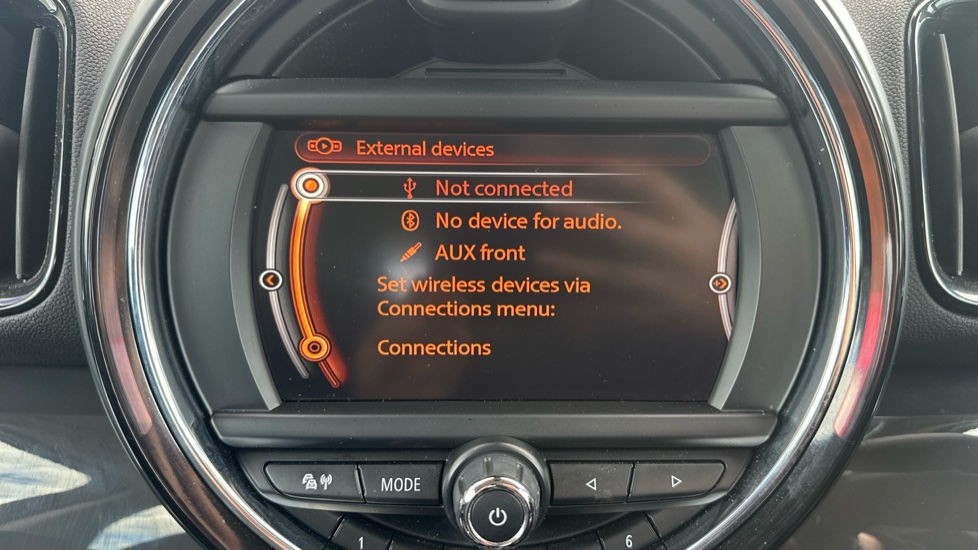 MINI Countryman 1.5 Cooper 5dr Auto [Chili/Nav+ Pack] Petrol Hatchback - Image 36