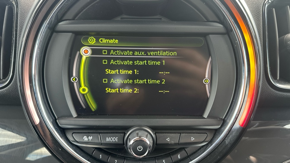 MINI Countryman 1.5 Cooper 5dr Auto [Chili/Nav+ Pack] Petrol Hatchback - Image 39