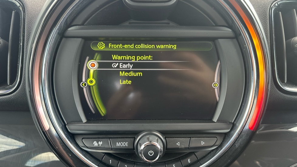 MINI Countryman 1.5 Cooper 5dr Auto [Chili/Nav+ Pack] Petrol Hatchback - Image 43