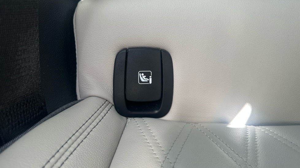 MINI Hatchback 1.5 Cooper Exclusive 3dr Auto Petrol Hatchback - Image 26