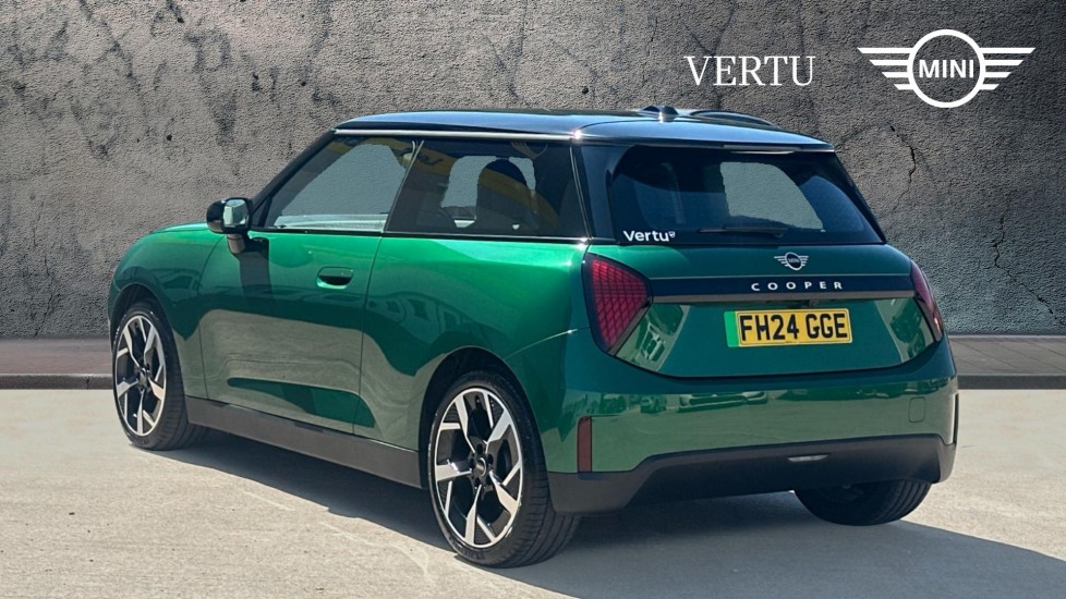 MINI Cooper 135kW E Exclusive 41kWh 3dr Auto Electric Hatchback - Image 2