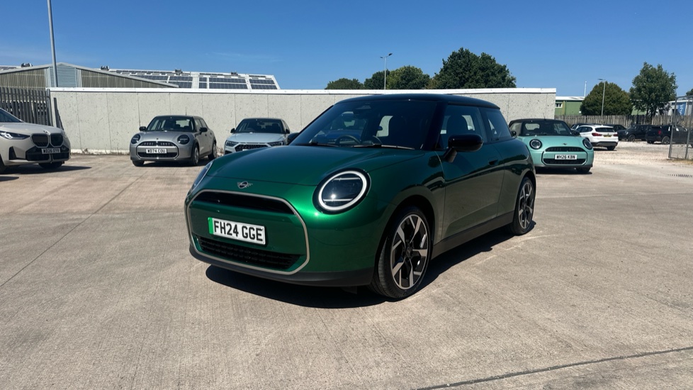 MINI Cooper 135kW E Exclusive 41kWh 3dr Auto Electric Hatchback - Image 25