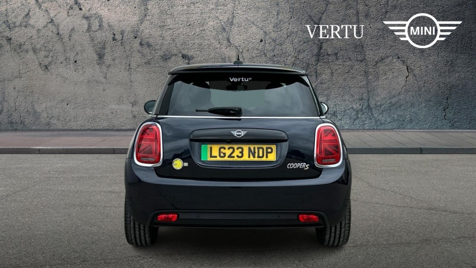 MINI Hatchback 135kW Cooper S Level 3 33kWh 3dr Auto Electric Hatchback - Image 15