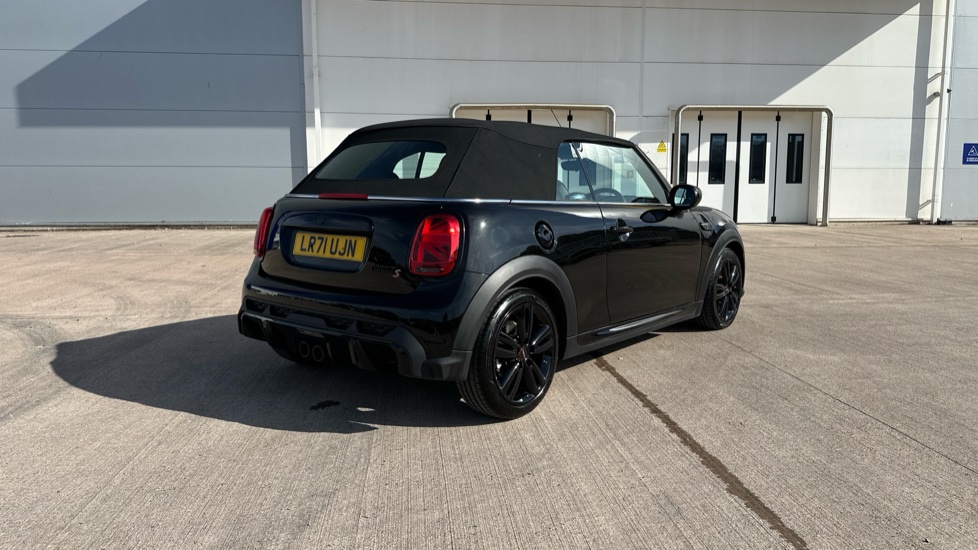 MINI Convertible 2.0 Cooper S Sport 2dr Auto Petrol Convertible - Image 29