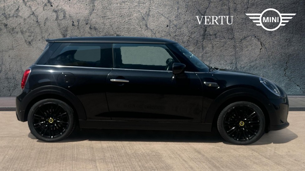 MINI Hatchback 135kW Cooper S Level 3 33kWh 3dr Auto Electric Hatchback - Image 3