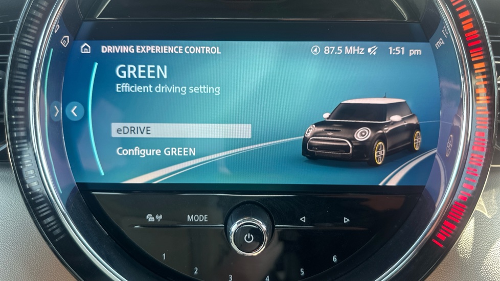 MINI Hatchback 135kW Cooper S Level 3 33kWh 3dr Auto Electric Hatchback - Image 57