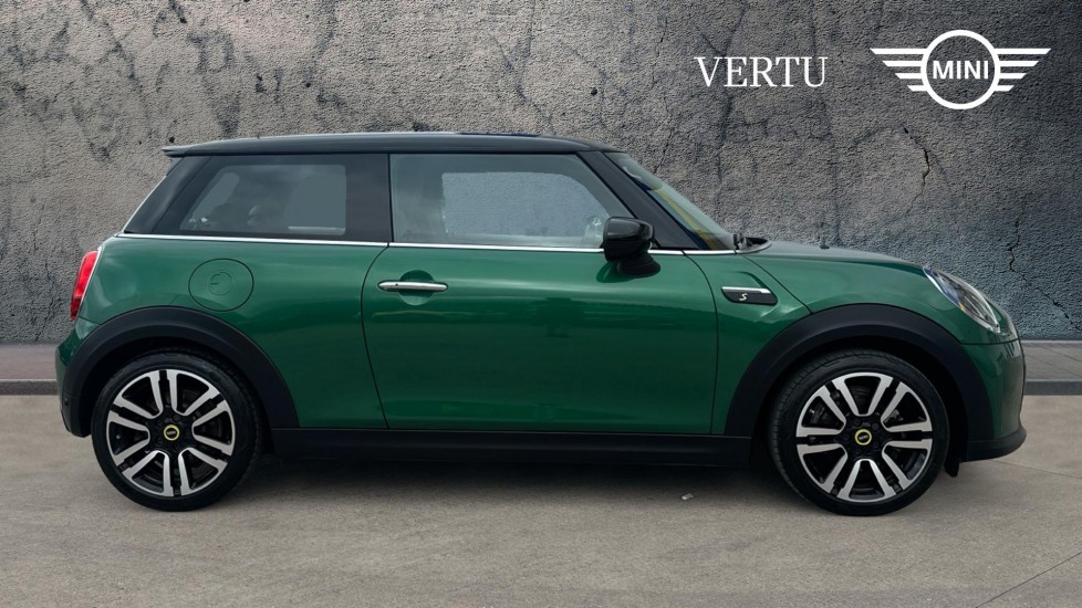 MINI Hatchback 135kW Cooper S Level 2 33kWh 3dr Auto Electric Hatchback - Image 3