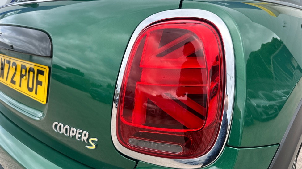 MINI Hatchback 135kW Cooper S Level 2 33kWh 3dr Auto Electric Hatchback - Image 22