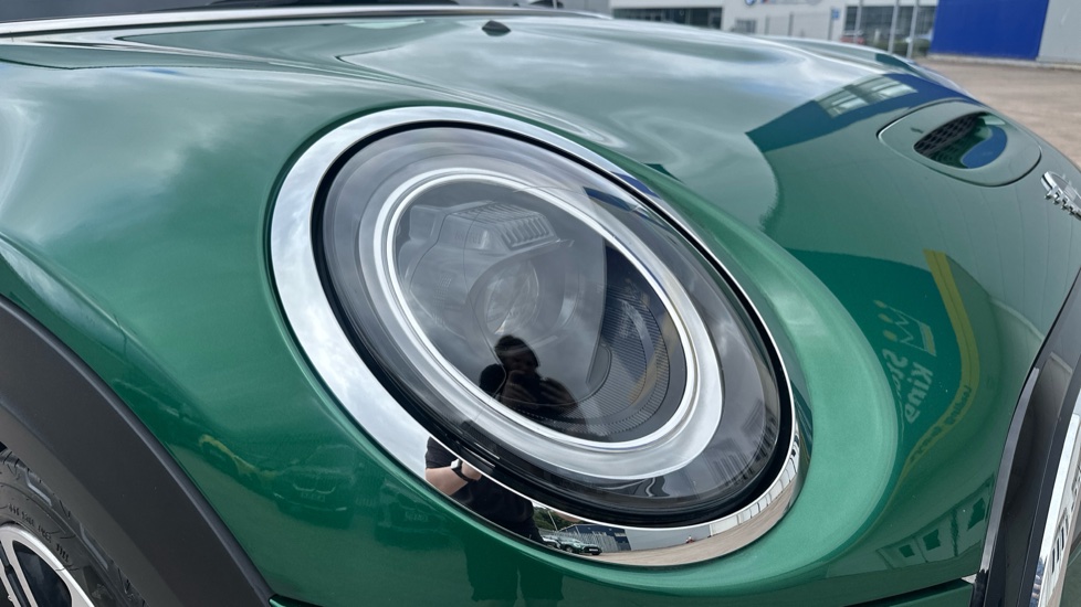 MINI Hatchback 135kW Cooper S Level 2 33kWh 3dr Auto Electric Hatchback - Image 23