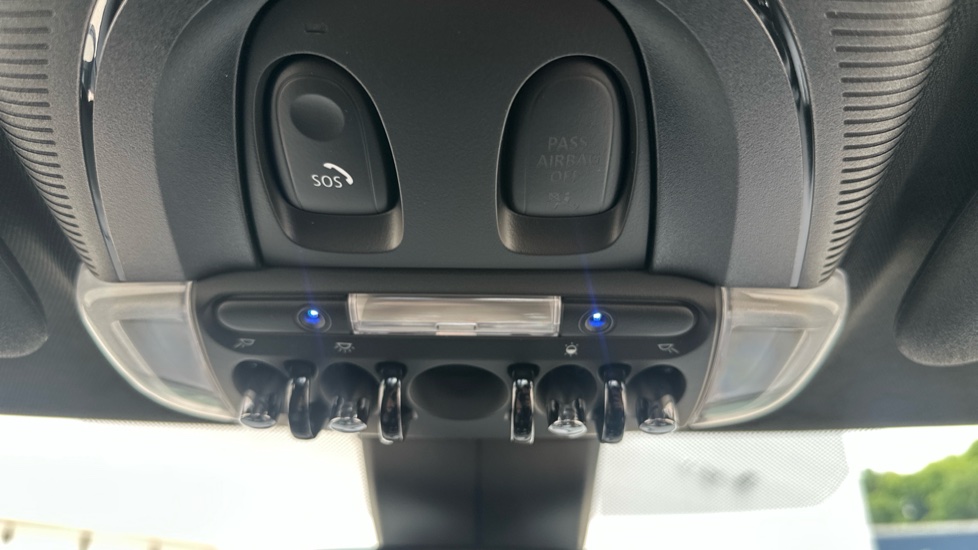 MINI Hatchback 135kW Cooper S Level 2 33kWh 3dr Auto Electric Hatchback - Image 34