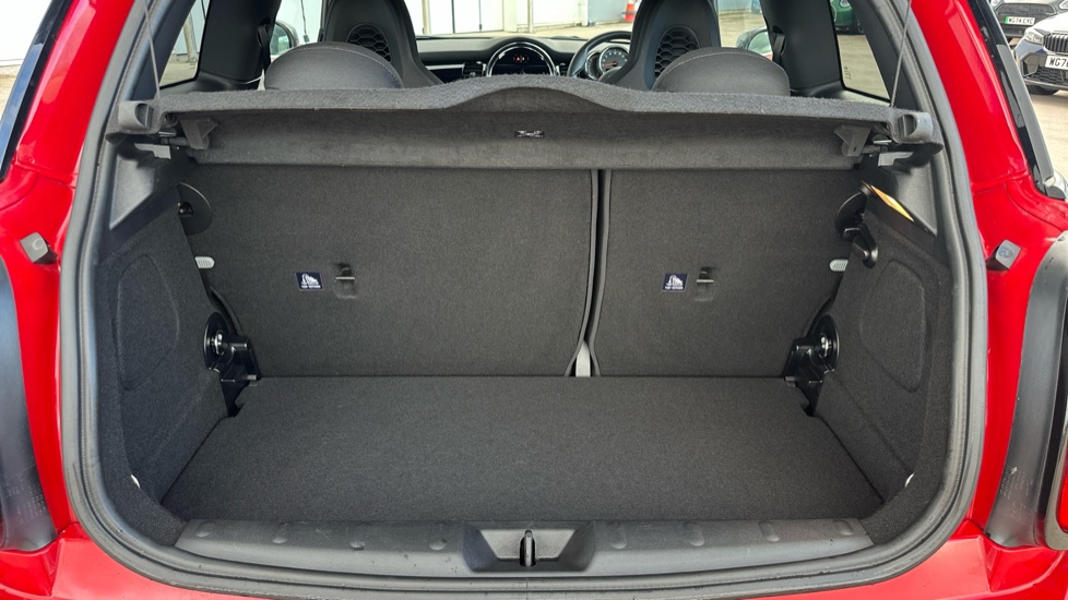 MINI Hatchback 1.5 Cooper Sport 3dr Auto Petrol Hatchback - Image 13