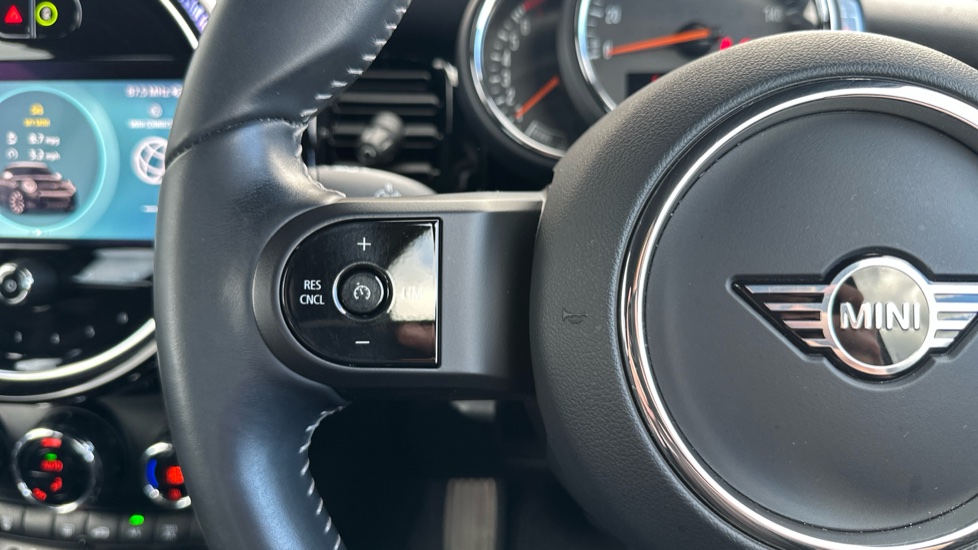 MINI Hatchback 1.5 Cooper Sport 3dr Auto Petrol Hatchback - Image 17