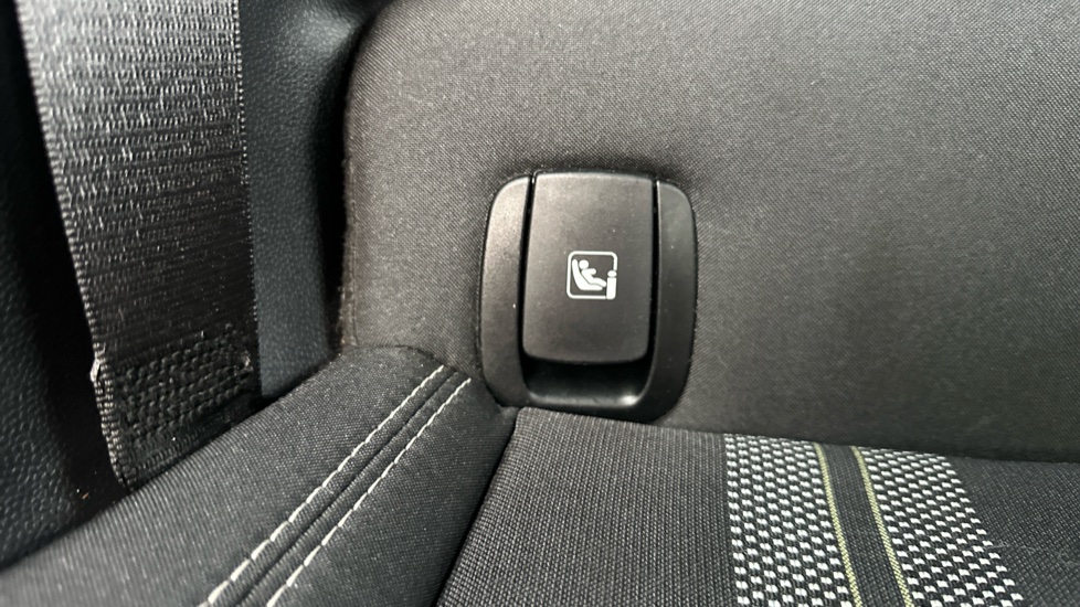 MINI Hatchback 1.5 Cooper Sport 3dr Auto Petrol Hatchback - Image 26