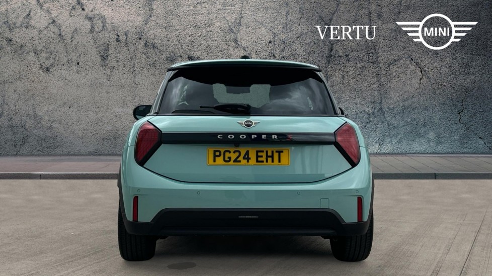 MINI Cooper 2.0 S Classic 3dr Auto Petrol Hatchback - Image 15