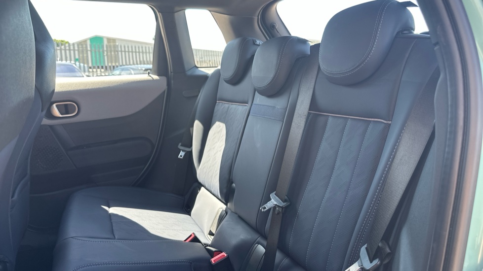MINI Cooper 1.5 C Exclusive 5dr Auto Petrol Hatchback - Image 12