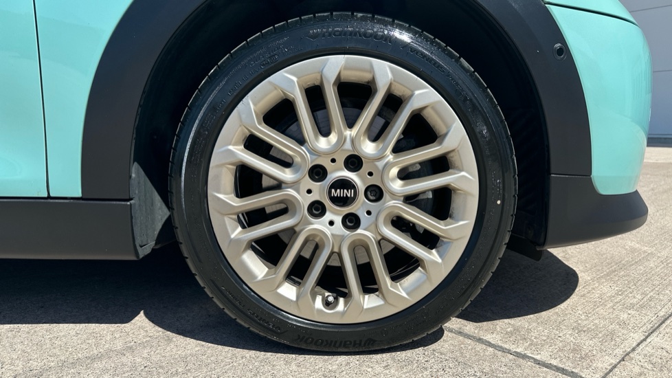 MINI Cooper 1.5 C Exclusive 5dr Auto Petrol Hatchback - Image 14