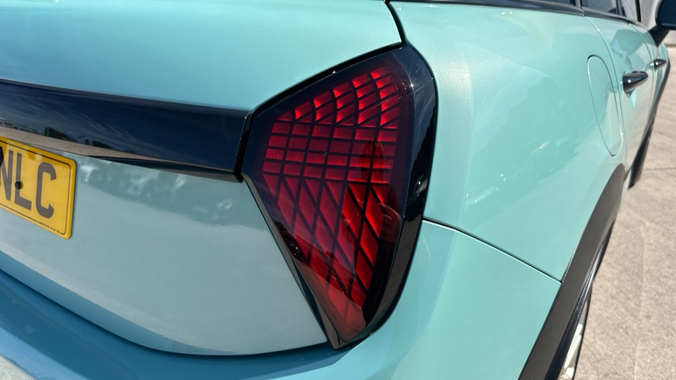 MINI Cooper 1.5 C Exclusive 5dr Auto Petrol Hatchback - Image 22