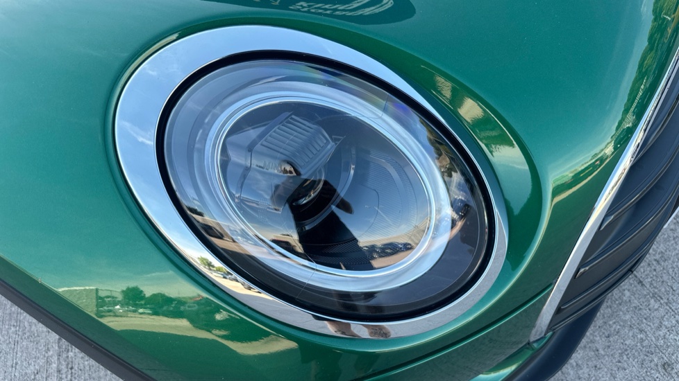 MINI Clubman 1.5 Cooper Classic 6dr Auto Petrol Estate - Image 23