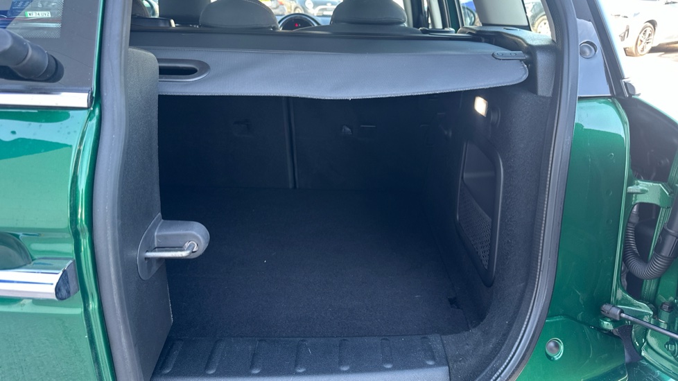 MINI Clubman 1.5 Cooper Classic 6dr Auto Petrol Estate - Image 26