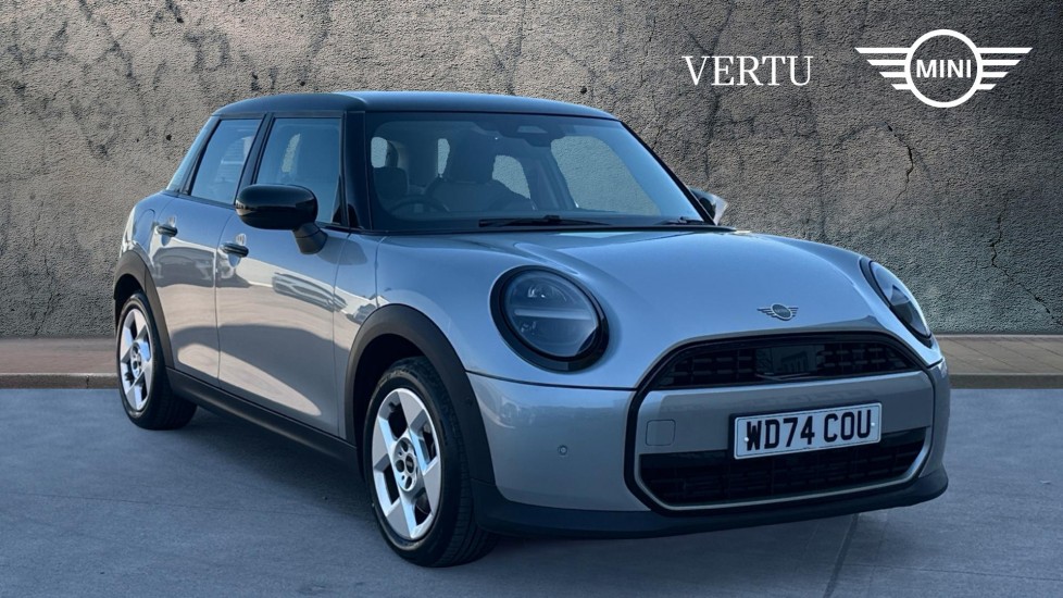 MINI Cooper 1.5 C Classic 5dr Auto Petrol Hatchback - Image 1