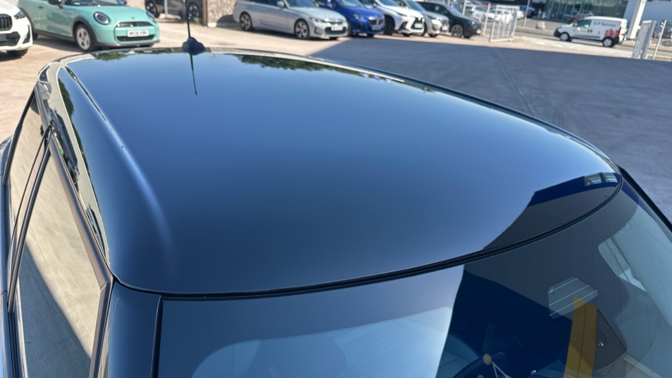 MINI Cooper 1.5 C Classic 5dr Auto Petrol Hatchback - Image 21