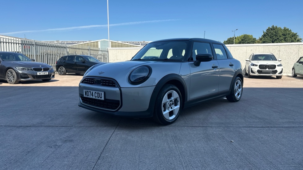 MINI Cooper 1.5 C Classic 5dr Auto Petrol Hatchback - Image 24